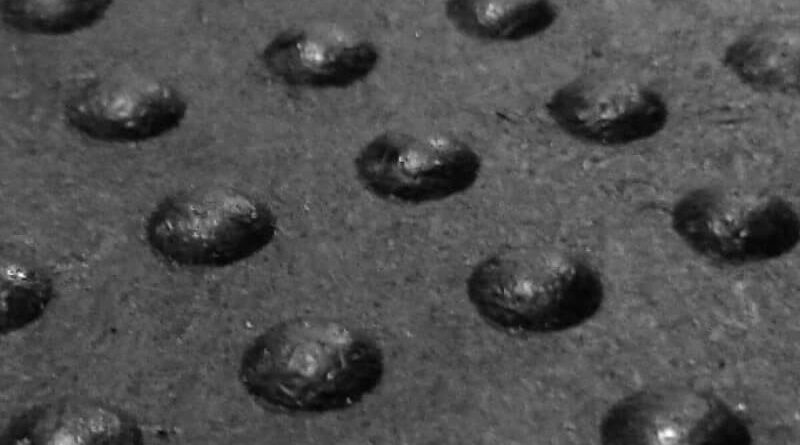 GaGa Ball Pits Rubber Flooring Tiles GaGa Ball Pits Ground Surfaces